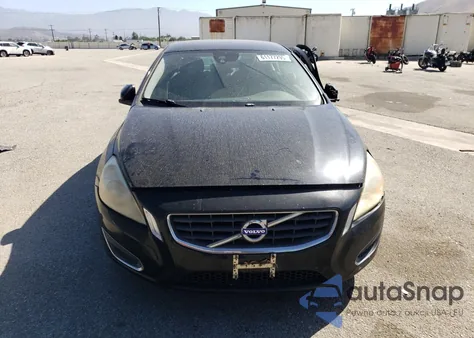 2012 Volvo S60 T5 из США, поврежденный, VIN YV1622FS8C2043545